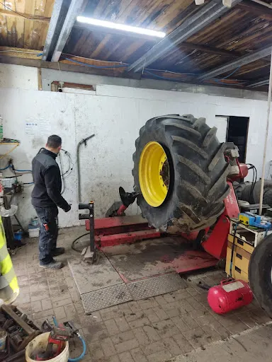 MOBINY SERWIS OPON TIR 24h/7, OPONY NOWE I UŻYWANE